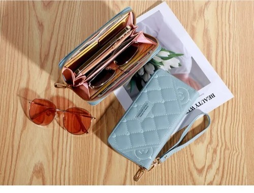 Bestickte handytasche mit - bestickte,